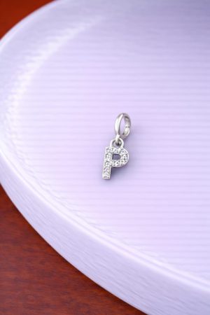Berloque Letra P Cravejado 065