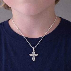 Colar Infantil Masculino Cruz Detalhada 06