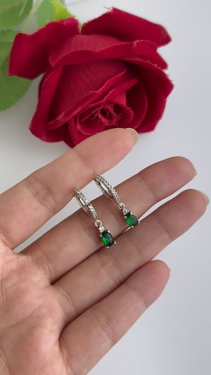 argola de click com pingente de pedra verde07